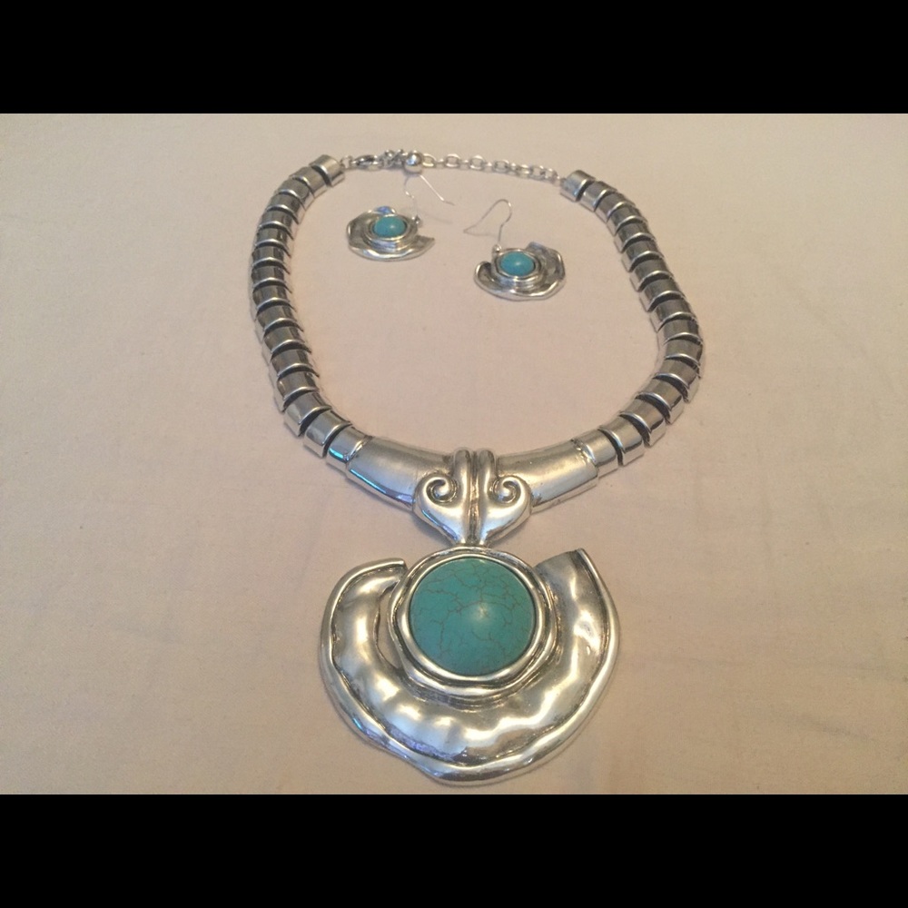 Silver plated Turquoise Necklace with Earring